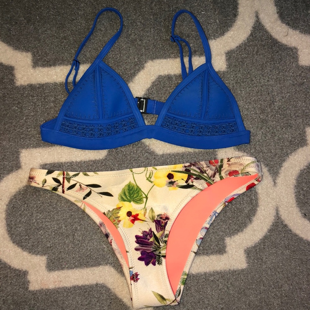 Triangl floral bikini